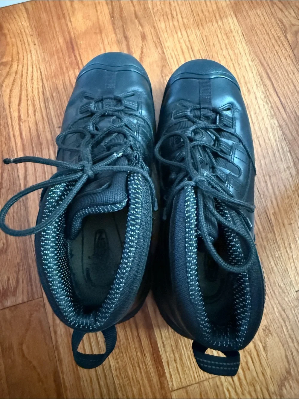 KEEN Black Leather Men's Work Boots Hiking Ankle Lace Up Slip Resistant Size 10